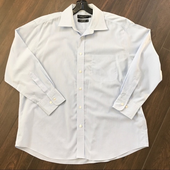 Bloomingdales white/blue striped men’s dress shirt - Picture 1 of 5